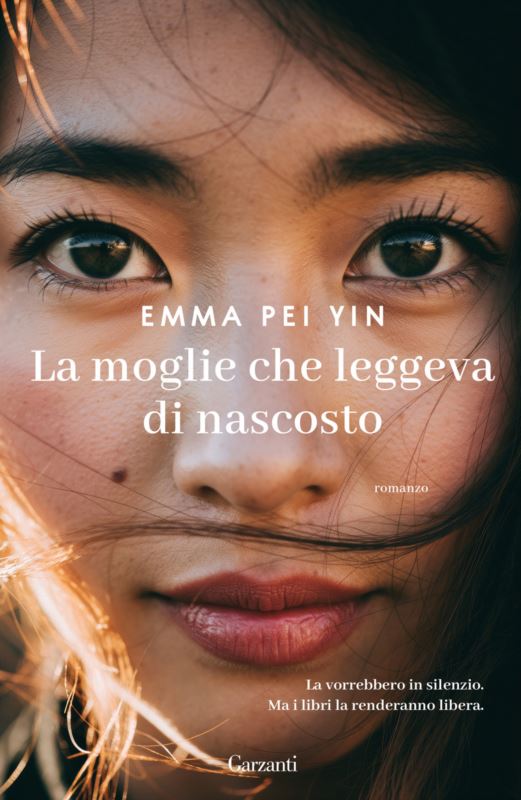 moglie che leggeva di nascosto